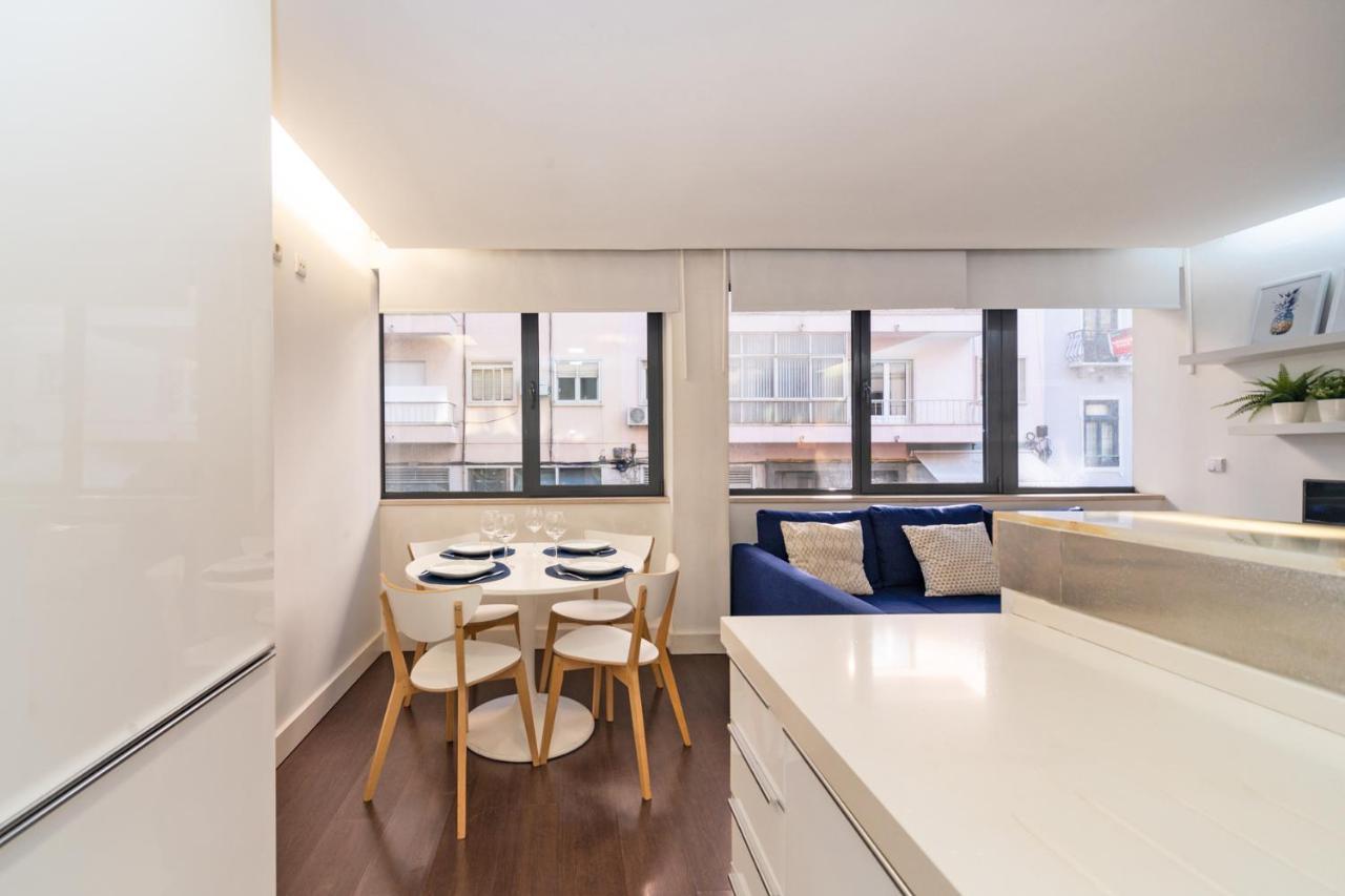 Comfortable Apartment In Marques De Pombal Lissabon Exterior foto